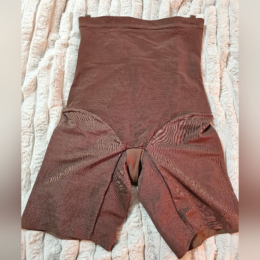 Honeylove Superpower Short